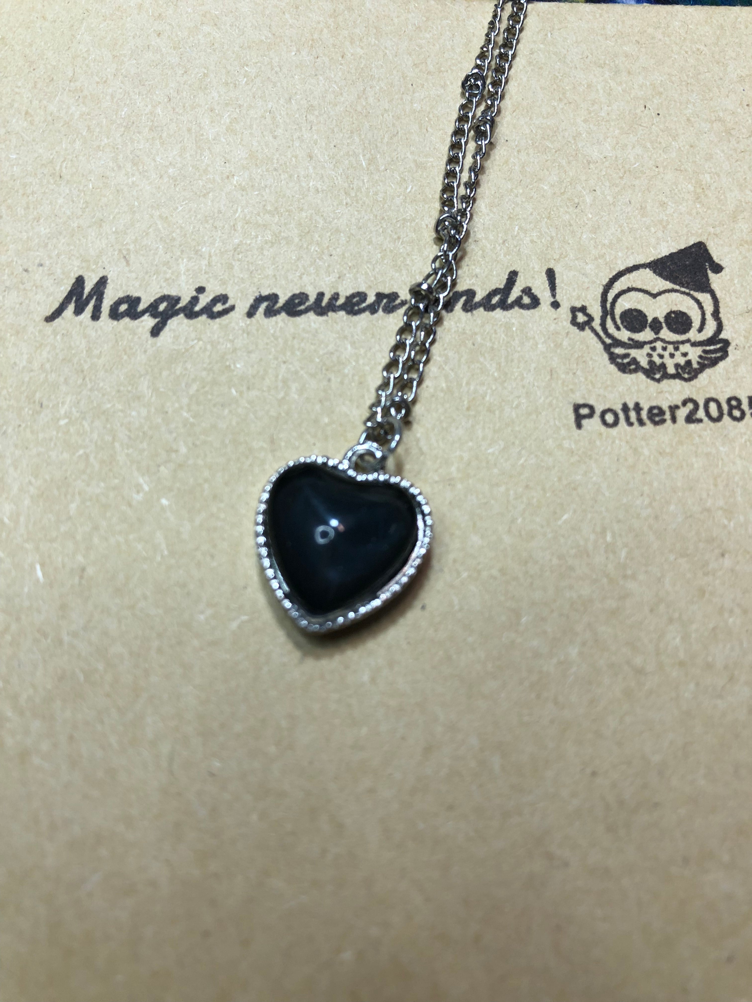 Magic bracelet/necklace（can change color according to your mood）